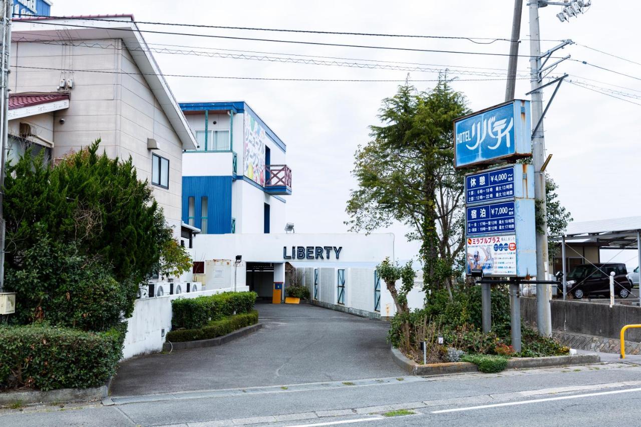松山自由酒店（仅限成人） 外观 照片